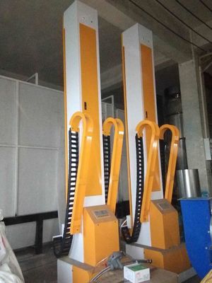 Rekabetçi Otomatik Boya püskürtme makinesi Toz kaplama karşılıklı 700 * 700 * 2400mm